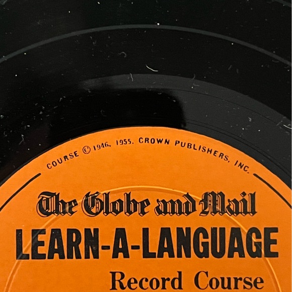 Set of Vintage Globe and Mail French Course on Vinyl - Picture 7 of 7